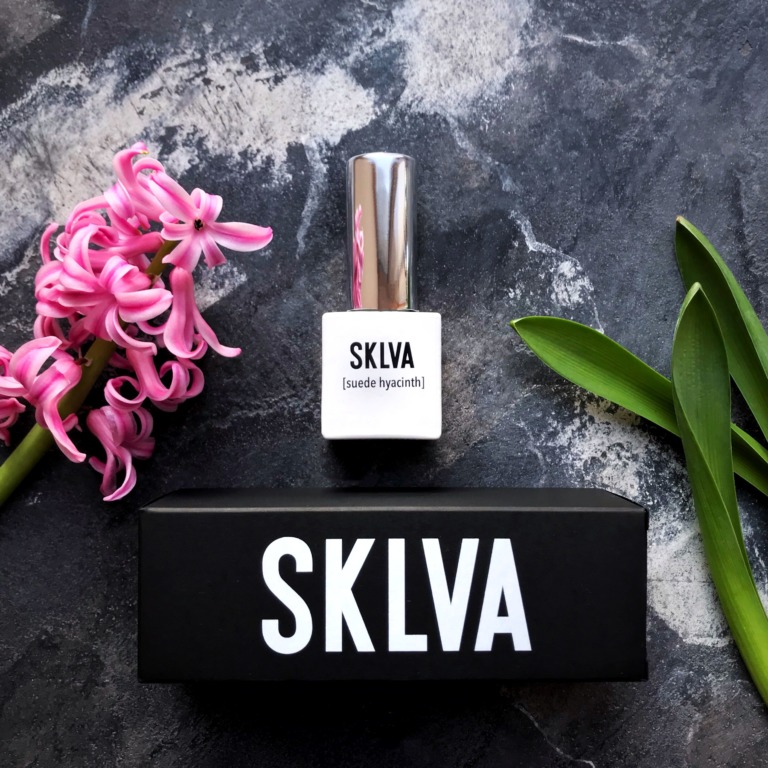 SKLVA suede hyacinth